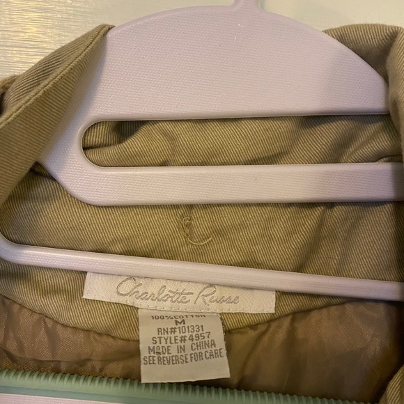 Tan trench coat - Picture 2 of 3